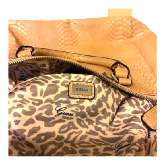 Guess Snake Skin handbag (vintage) - Picture 6 of 7